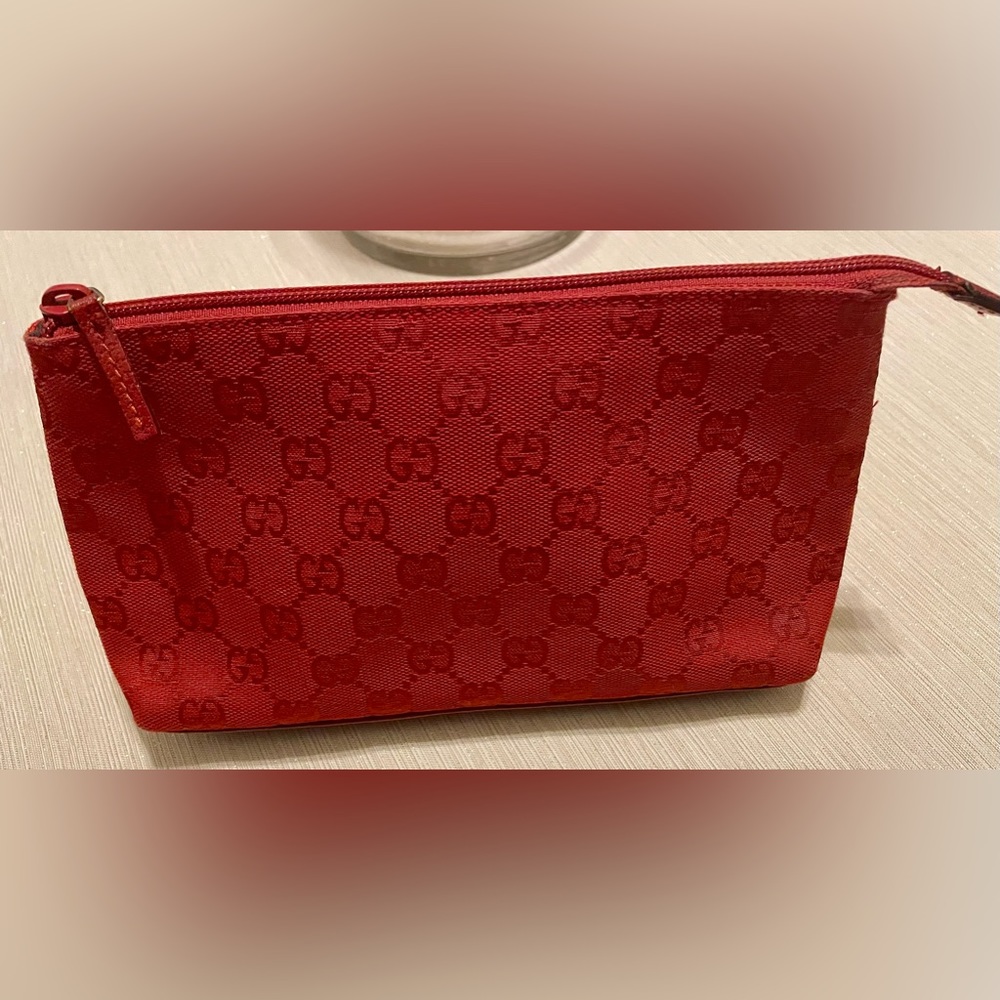 SALE Gucci GG logo cosmetic-makeup bag EUC